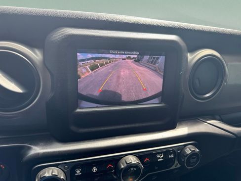 Used 2020 Jeep Wrangler Unlimited Sport S AWD/4WD image 18