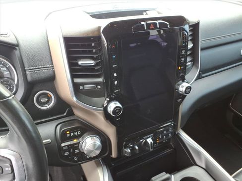 Used 2022 RAM 1500 Laramie AWD/4WD image 21
