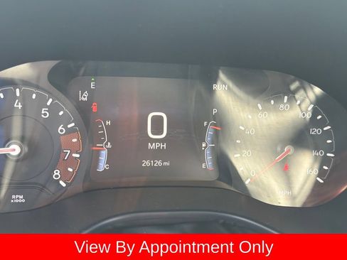 Used 2025 Jeep Compass Trailhawk AWD/4WD image 4