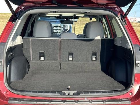 Used 2023 Subaru Forester Premium image 27