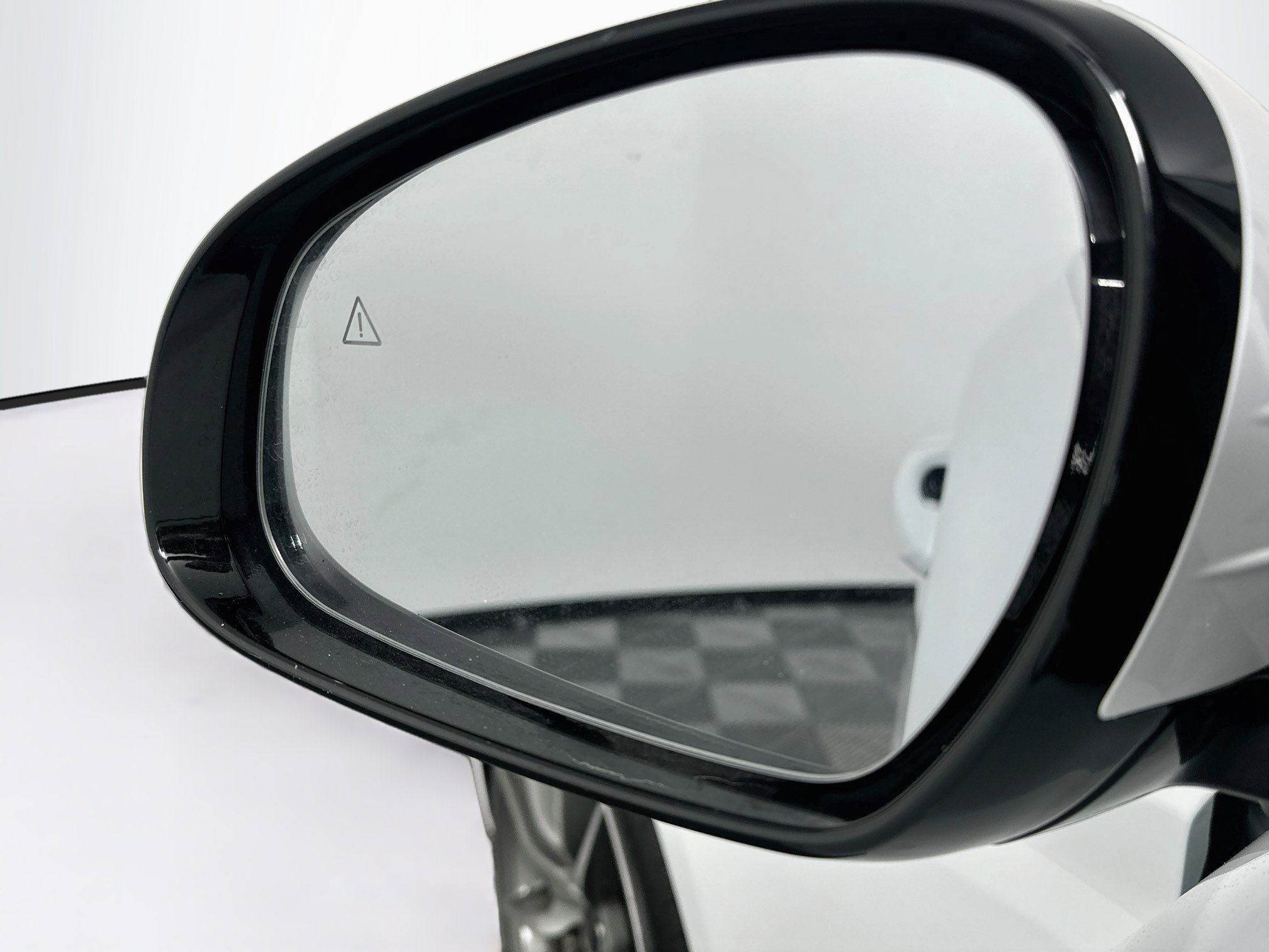 Used 2025 Genesis G70 2.5T RWD image 16