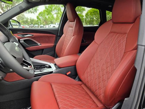 New 2026 Audi SQ5 Premium Plus AWD/4WD image 20