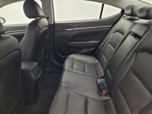Used 2017 Hyundai Elantra Limited FWD image 18