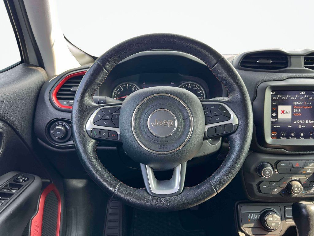 Used 2021 Jeep Renegade Trailhawk AWD/4WD image 14