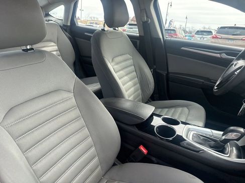 Used 2014 Ford Fusion S image 30