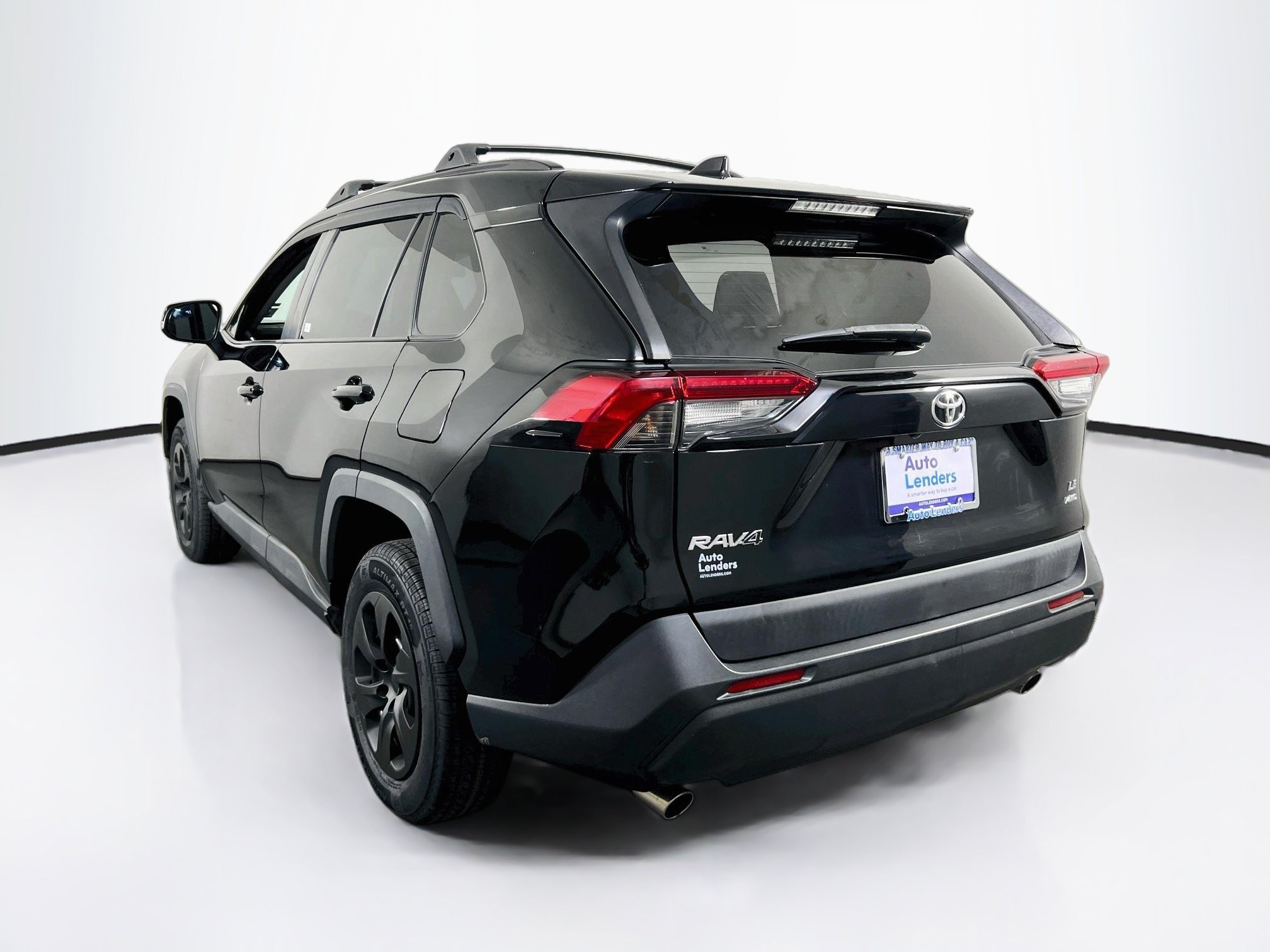 Used 2019 Toyota RAV4 LE w/ All Weather Liner Package AWD/4WD image 7