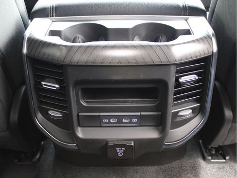New 2026 RAM 1500 Big Horn AWD/4WD image 32
