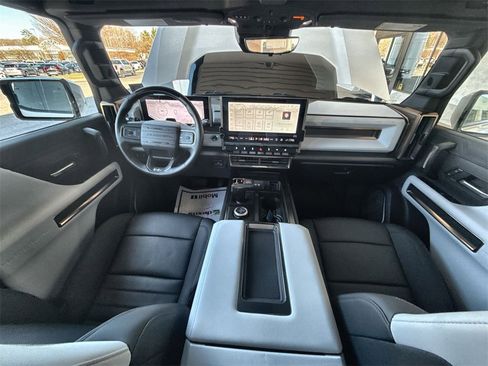 Certified 2024 GMC Hummer EV 3X w/ Extreme Off-Road Package image 20