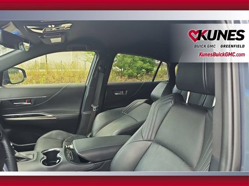 Used 2021 Toyota Venza XLE w/ Softex Package AWD/4WD image 28