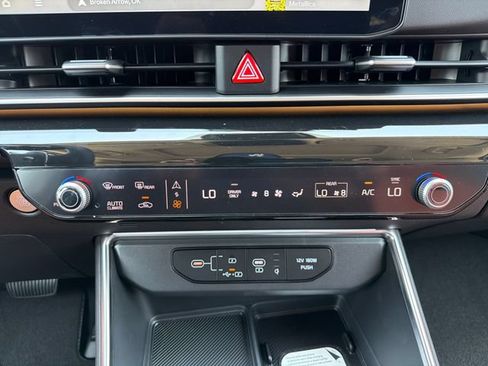 New 2026 Kia Carnival SX Prestige FWD image 14