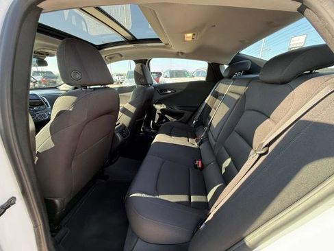 Used 2024 Chevrolet Malibu LT image 25