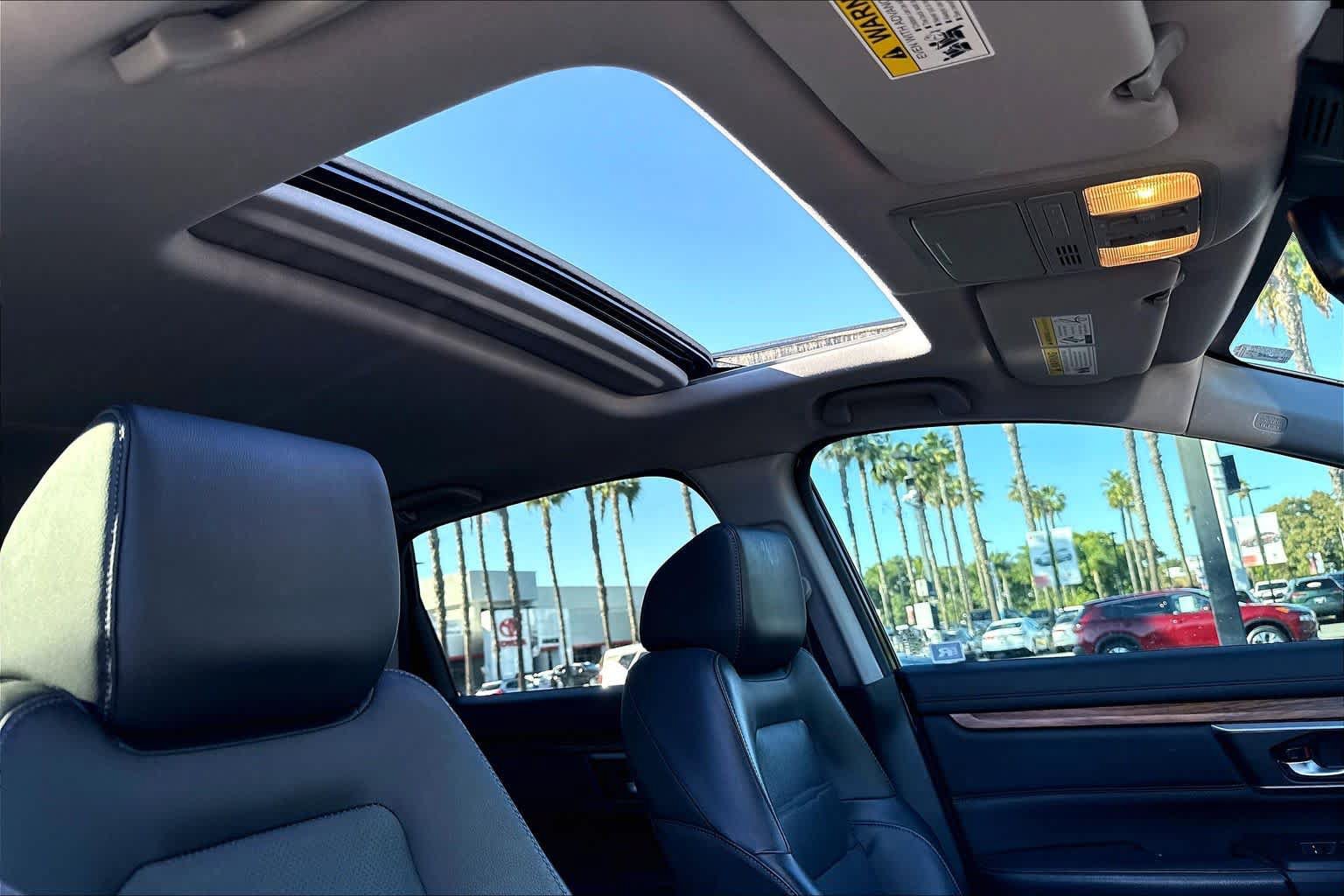 Used 2017 Honda CR-V Touring image 13