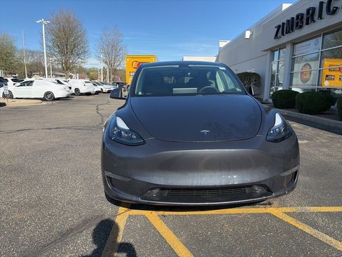 Used 2021 Tesla Model Y Long Range AWD/4WD image 4