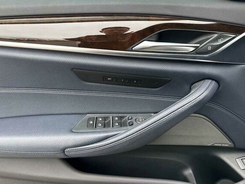 Used 2018 BMW 540i image 11