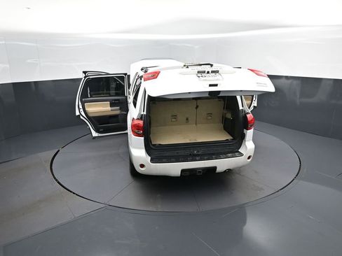 Used 2013 Toyota Sequoia SR5 RWD image 49