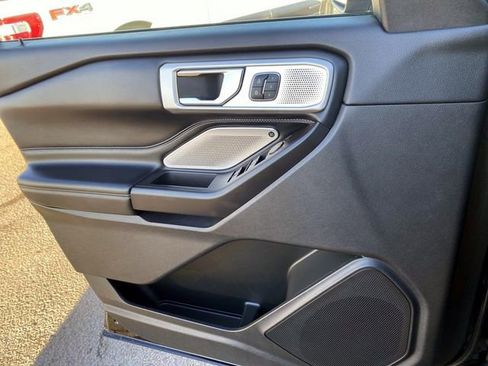 Used 2020 Ford Explorer ST w/ ST Street Pack image 25