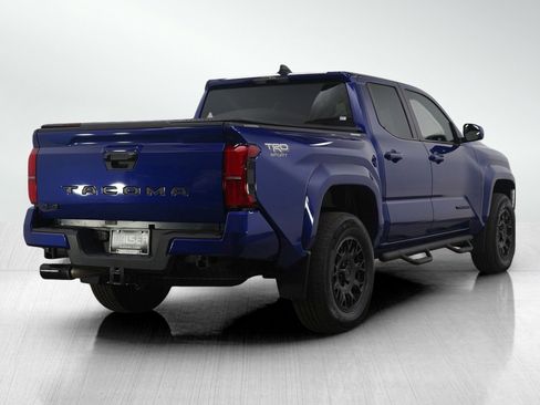 Used 2024 Toyota Tacoma TRD Sport image 5