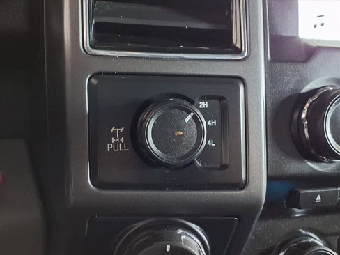 Used 2018 Ford F150 XLT w/ Trailer Tow Package image 24