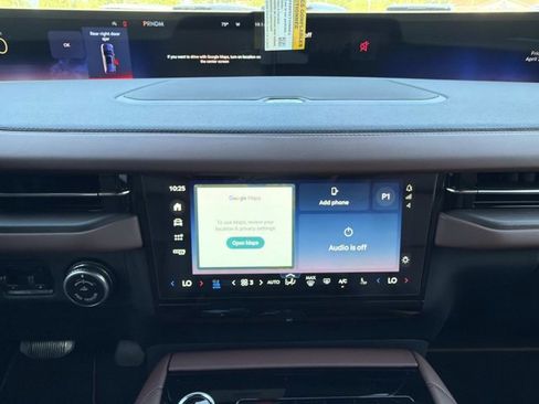 New 2026 Lincoln Navigator Reserve AWD/4WD image 28