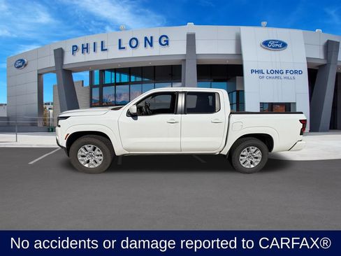 Used 2024 Nissan Frontier SV w/ SV Convenience Package AWD/4WD image 2