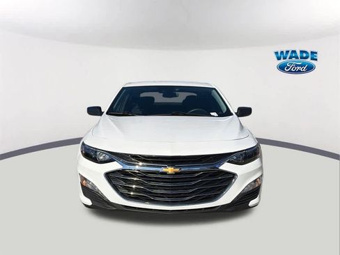 Used 2023 Chevrolet Malibu LT image 2