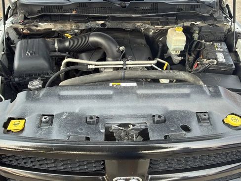 Used 2016 RAM 2500 Tradesman w/ Power & Remote Entry Group RWD image 30
