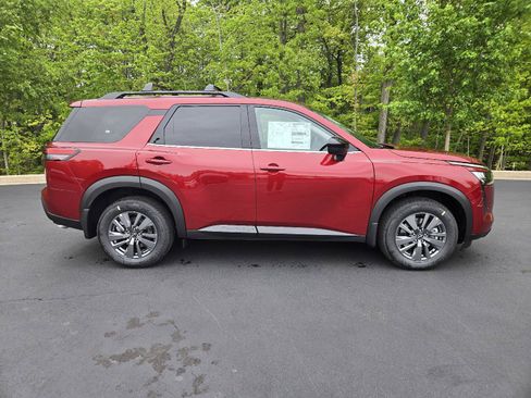 New 2026 Nissan Pathfinder SV AWD/4WD image 2