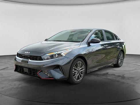 Used 2024 Kia Forte GT-Line w/ GT-Line Premium Package FWD image 4