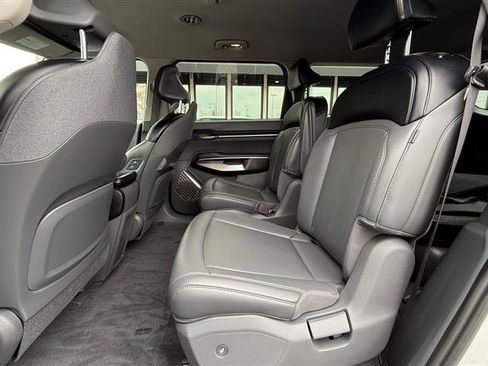 Used 2024 Kia EV9 Light Long Range image 17