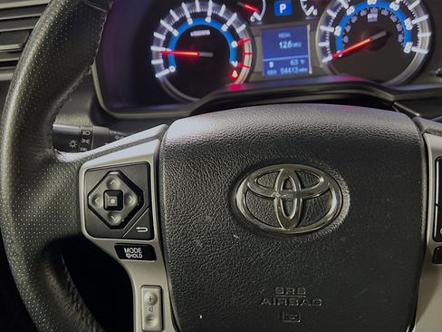 Used 2019 Toyota 4Runner SR5 Premium image 19