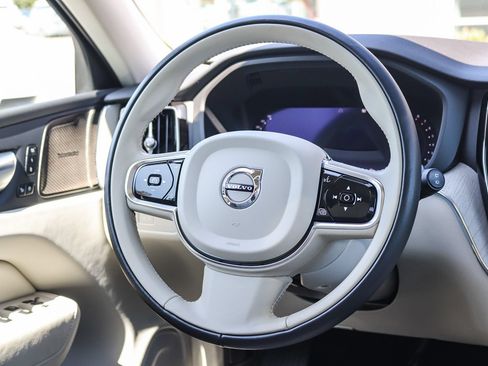 Used 2023 Volvo XC60 B5 Plus w/ Protection Package Premier FWD image 17