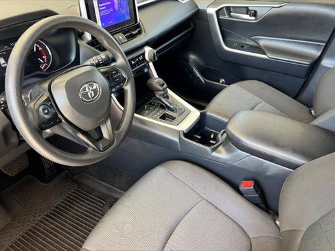 Certified 2025 Toyota RAV4 XLE AWD/4WD image 11