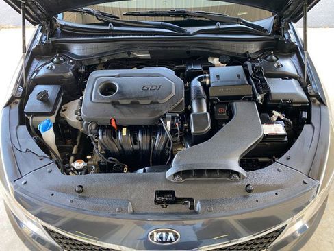 Used 2017 Kia Optima LX w/ Option Group 014 FWD image 8