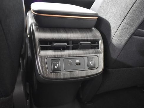 Certified 2024 Nissan Ariya AWD image 30