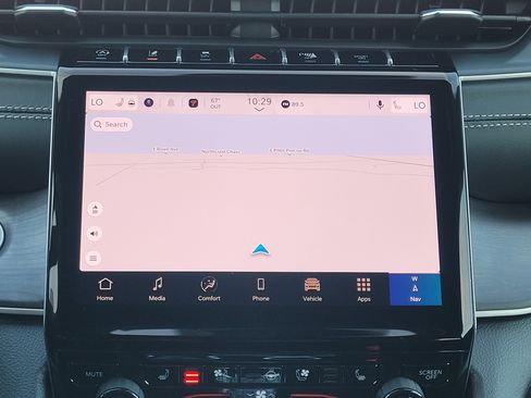 New 2025 Jeep Grand Cherokee Limited w/ Luxury Tech Group II image 16