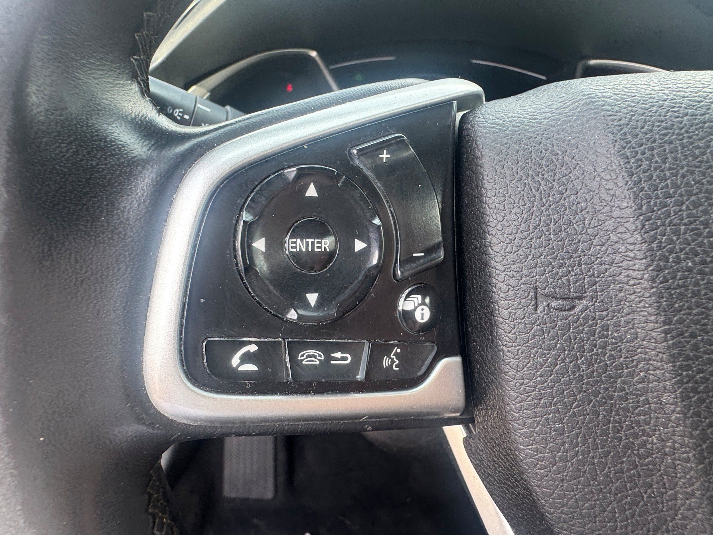 Used 2020 Honda Civic EX image 15