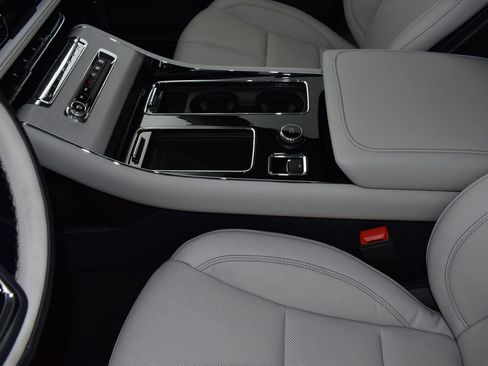 New 2025 Lincoln Aviator Reserve w/ Illumination Package AWD/4WD image 16