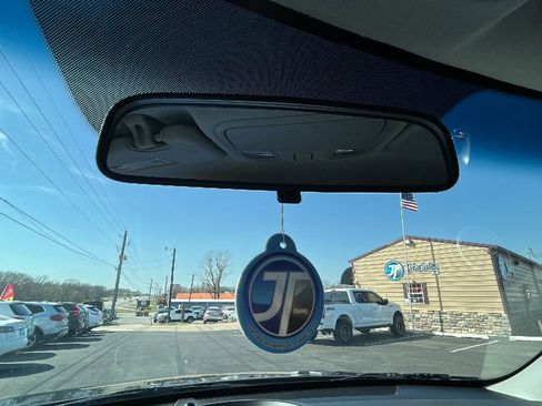 Used 2016 Kia Soul + image 47