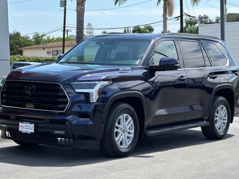 Used 2023 Toyota Sequoia SR5 w/ SR5 Premium Package RWD image 9