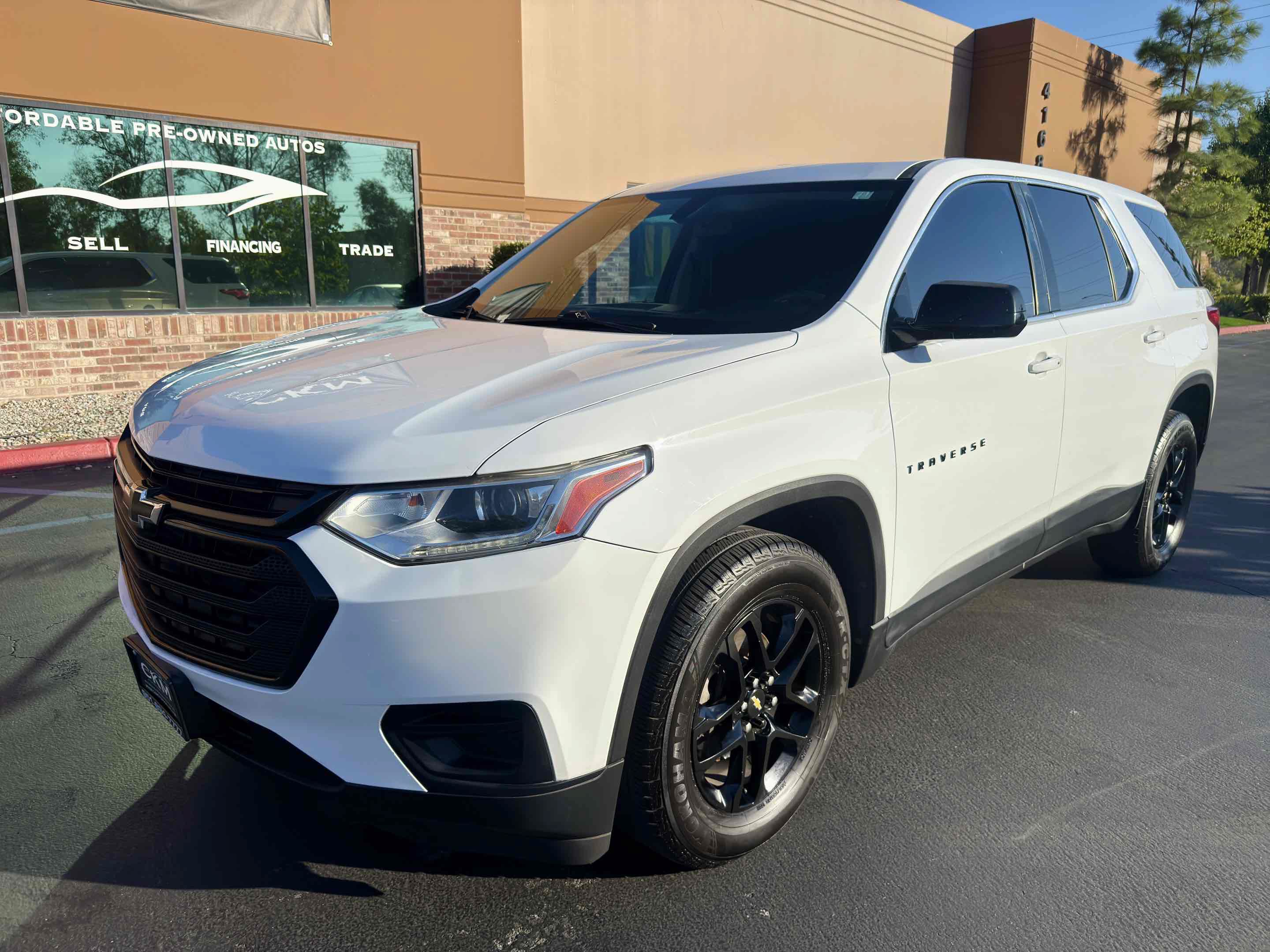 Used 2019 Chevrolet Traverse LS w/ LPO, Blackout Package FWD image 3