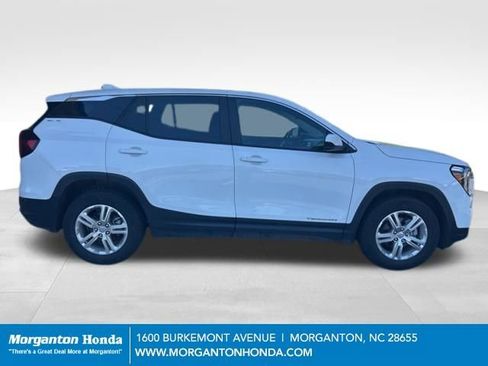 Used 2024 GMC Terrain SLE AWD/4WD image 10