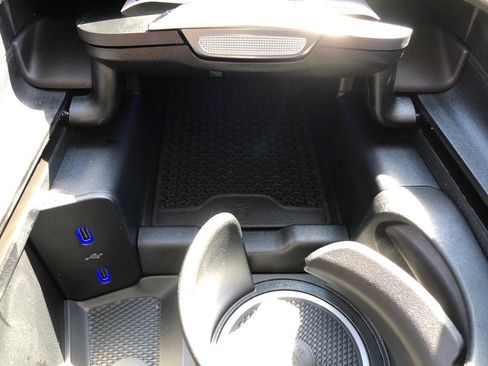 New 2026 Mercedes-Benz E 350 4MATIC Sedan image 32