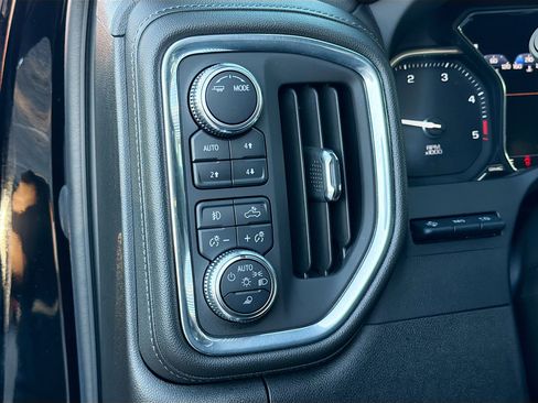 Used 2022 GMC Sierra 2500 Denali w/ Denali Ultimate Package image 32