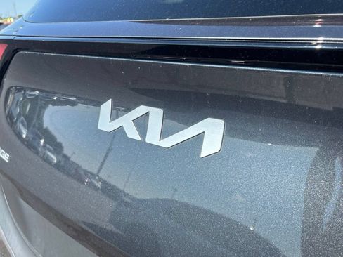 Used 2023 Kia Sportage EX AWD/4WD image 34