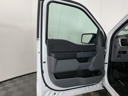 Used 2023 Ford F150 XLT w/ Trailer Tow Package image 11