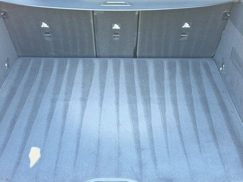 Used 2024 Mercedes-Benz GLC 300 4MATIC image 24