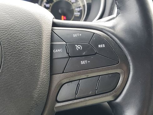 Used 2021 Jeep Cherokee Trailhawk w/ Comfort/Convenience Group image 12