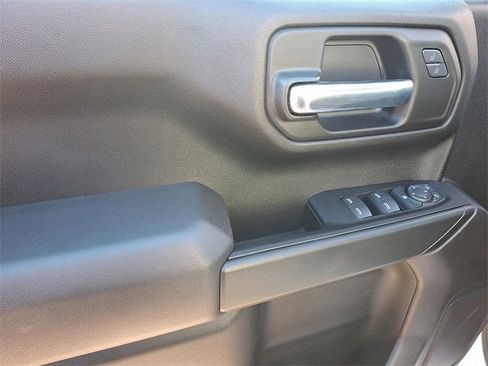 Used 2022 Chevrolet Silverado 1500 Custom Trail Boss w/ Safety Confidence Package image 12