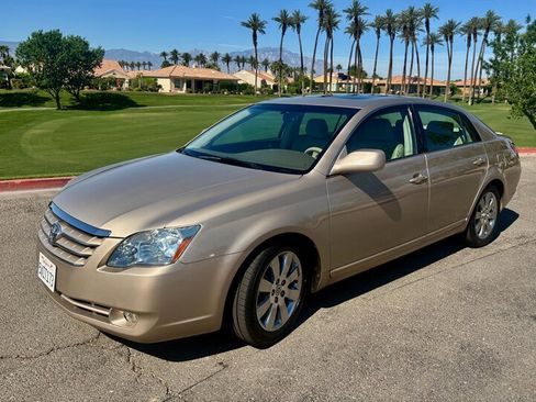 Used 2006 Toyota Avalon XLS FWD image 22