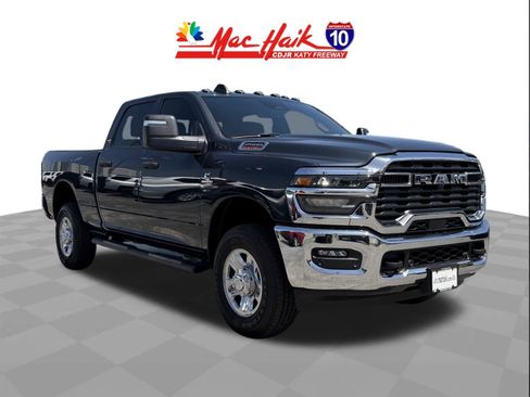 Used 2025 RAM 2500 Tradesman AWD/4WD image 3